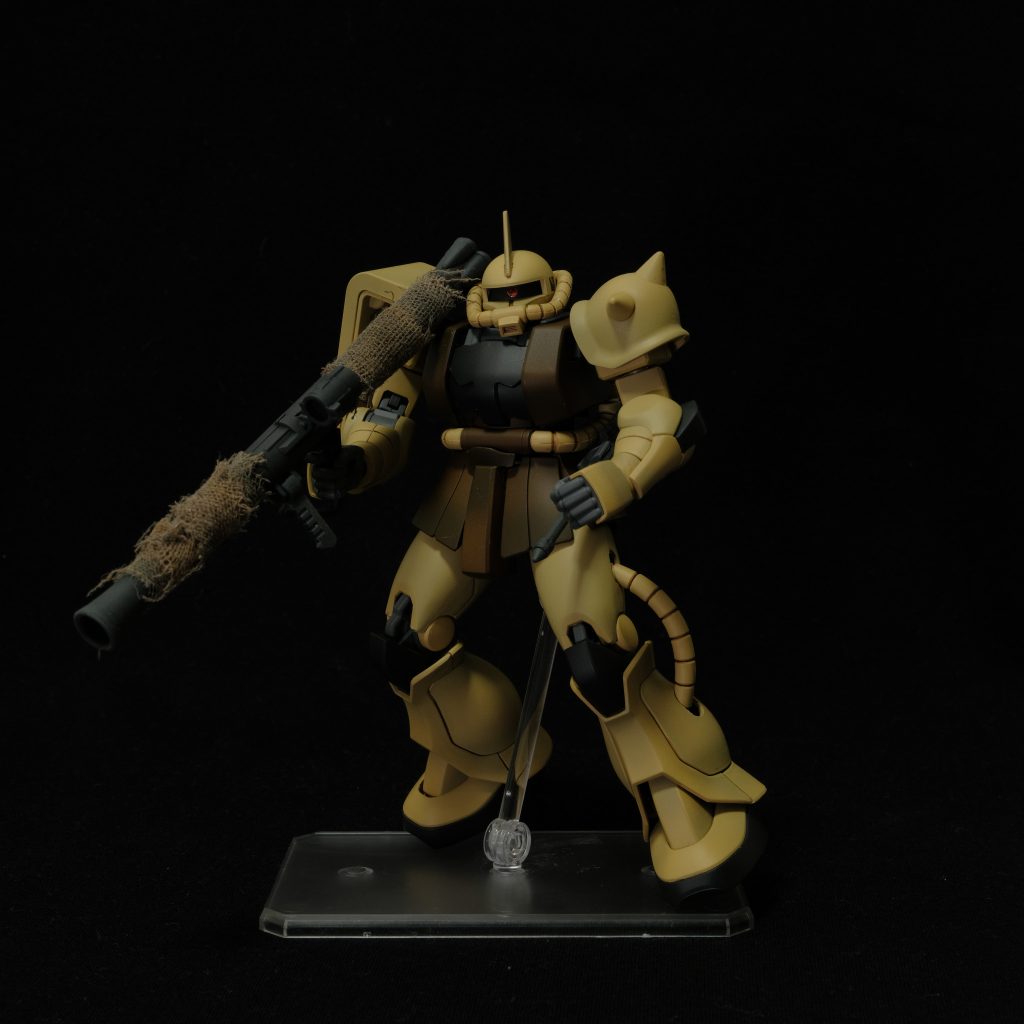 HGUC 1/144 シャア専用ザクII MS-06S 砂漠カラー_カラーモジュレーション塗装