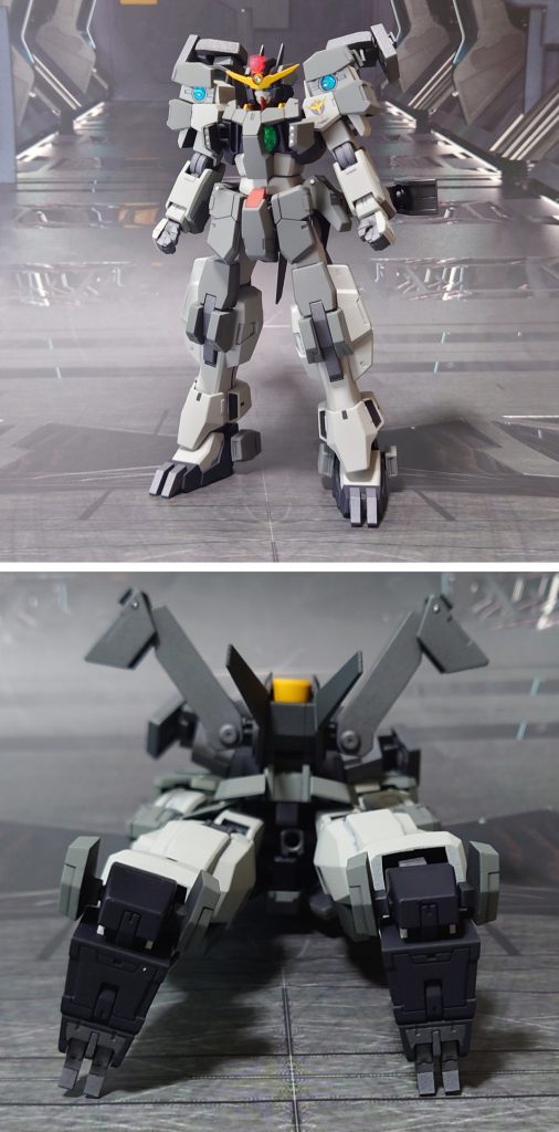頭部・肩部カメラ展開、胸部ミサイルハッチ開放と、下からのアングル。■塗装レシピグレー:黒サフ→軍艦色(2)→つや消し薄グレー:パーツ裏面に黒サフ→パーツ表面にグレーサフ→ロイヤルライトグレイ→つや消し濃青:黒サフ→ダークブルー→つや消し黄:グレーサフ→黄橙色→つや消し赤:グレーサフ→ダルレッド→つや消し関節類グレー:黒サフ→ブライトガンメタル→つや消し武器類濃グレー:黒サフ→MSグレー連邦系→つや消し頭部クリアパーツ:クリアレッド→光沢頭部ガンカメラクリアパーツ:市販のレンズパーツ及び受けパーツを併用→光沢肩センサー:市販のレンズパーツ、シール素材を使用→光沢GNドライヴ、GNコンデンサクリアパーツ:裏側に市販のシール素材→表側にメタリックグリーン→光沢武器類クリアパーツ:メタリックグリーン→光沢GNライフルビットⅡ(ダミー)緑:キット付属シールにガンダムマーカー・ルミナスメタグリーン→光沢ツインアイ、GNライフルビットⅡセンサー:キット付属シールを使用墨入れ・部分塗装:ガンダムマーカー各種を使用