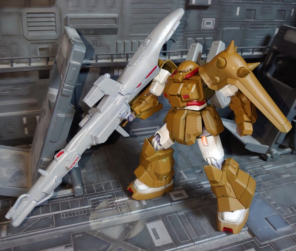 肩はシンメトリー仕様（２個買えたので）Zのメガランチャーをゲルググウェルテクスで装備してたのでこちらはハイパーメガカノン装備