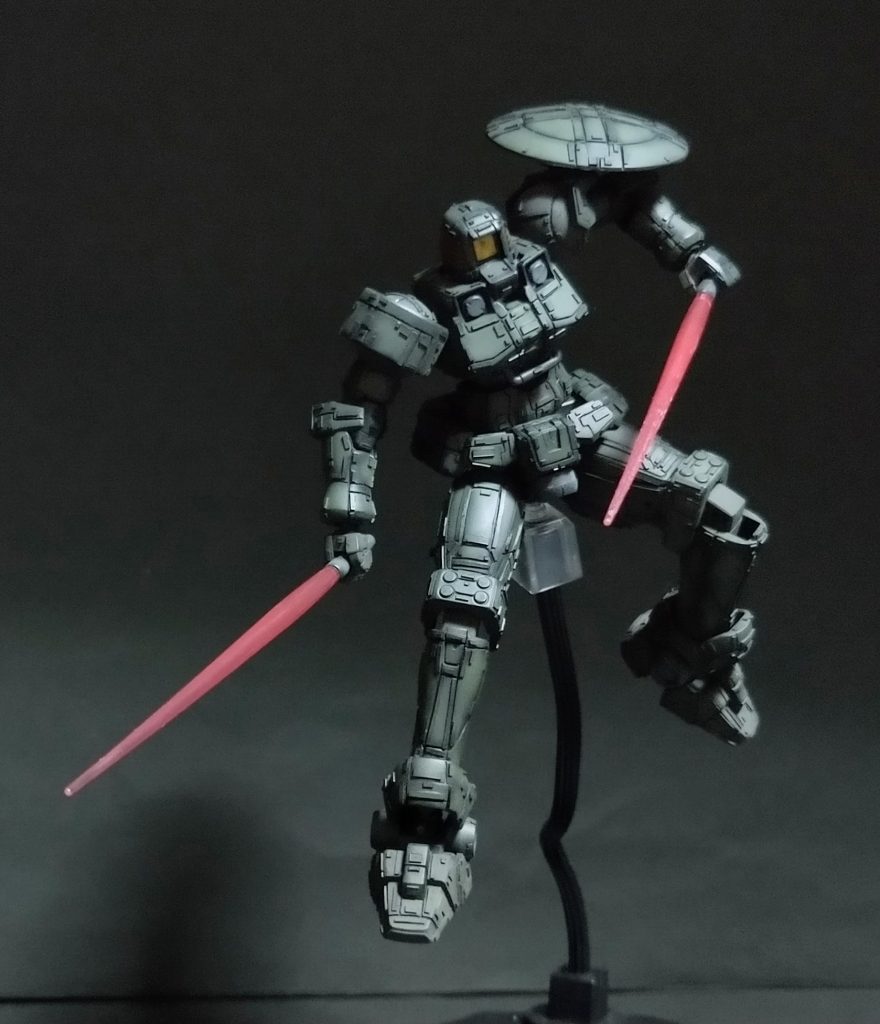 今回メインのグリーンはNATOグリーンを使用、良い感じになりました🤣