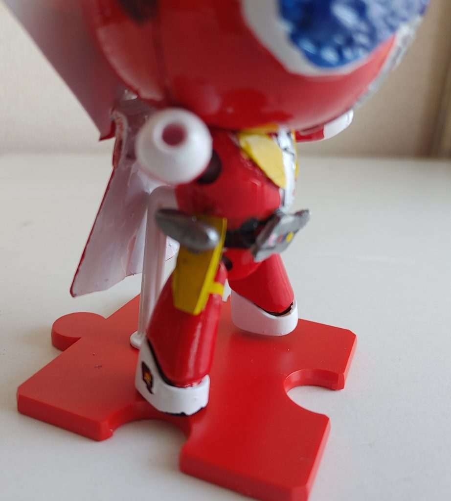 そして、シルバーショット用ホルダー。 と言うても、ガンが入る訳でなく、雰囲気で…プラ板製