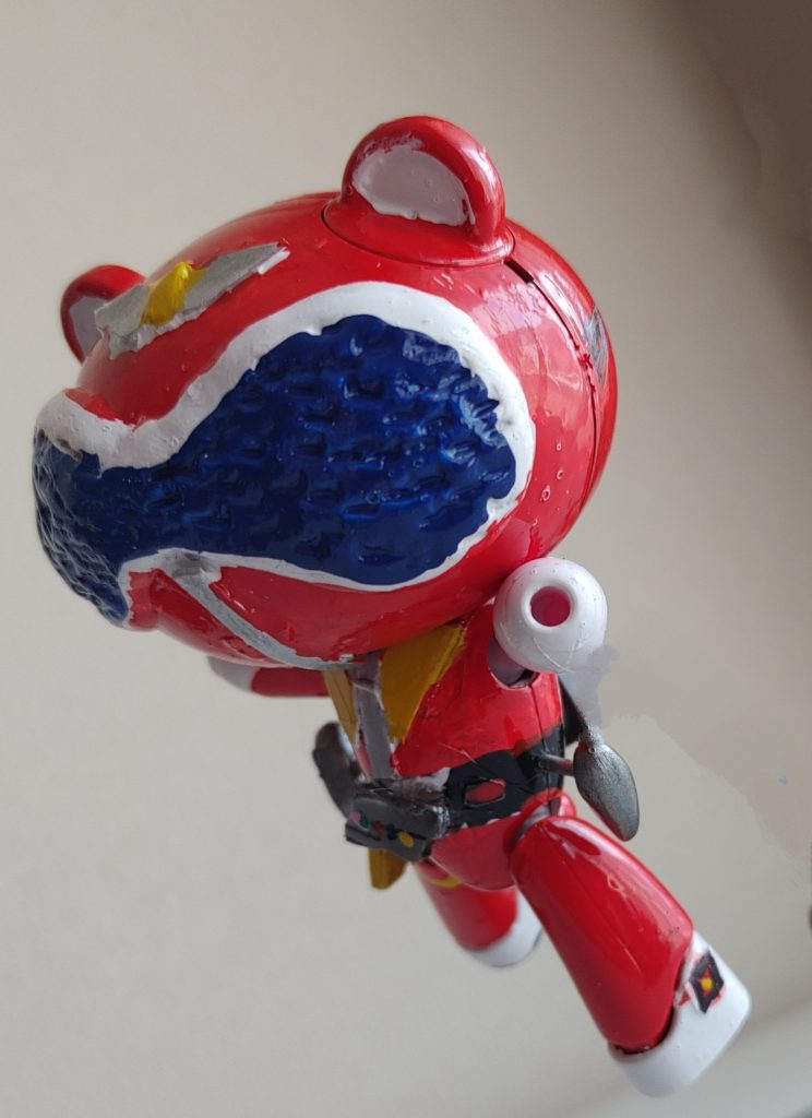 横。に写っていますが、前回のアオレンジャー同様、飛行ユニット▪バーディーをエポキシパテ+針金で再現。(撮影時に、マントが外れましたので、そのまま撮影…^_^;)