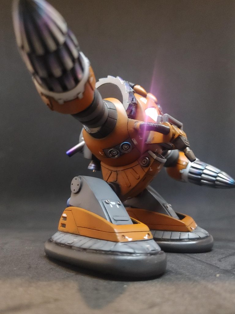 前回投稿のアッグガイの時にミキシングで余ったアッガイの腕周りパーツをいろいろ使用してます。