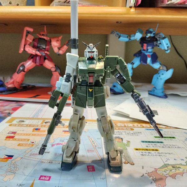 遊撃戦闘用バレーボールオジサン専用ガンダムスパルタン【 共用装備テストタイプ】狙撃支援用ヨッチャKIDさん専用先行配備型強化型ジム【 スナイパーテストタイプ】中距離並びに近接戦闘用自分専用ガンキャノン改【 パーツ共用テストタイプ】火力支援用陸上自衛隊10式戦車予備パーツ取りジム【 改修型頭部試験型】 （1枚目）