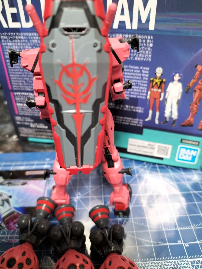 赤いガンダム–4枚目/制作者：F90