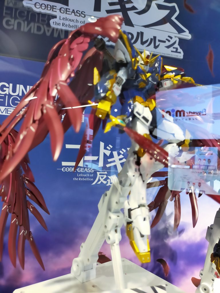 本物に比べ少し違いますが…なんとか近づけました!