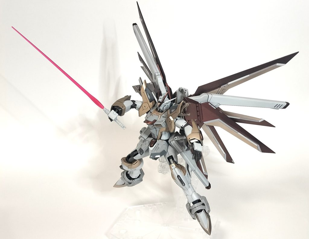 全体的にエッジ出してシャープ感を出しています。