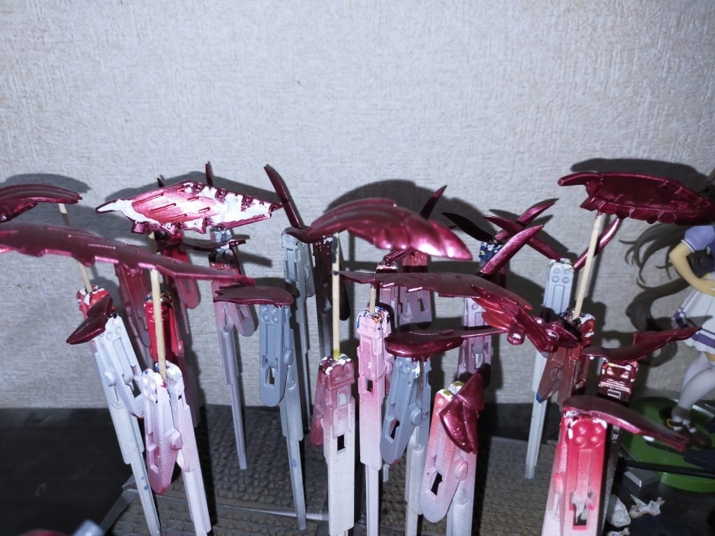 翼はワインレッド!いい色だ…