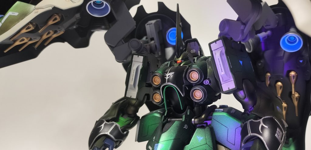 ガンダムUCの中でもお気に入りの機体です。関節のヘタレもほぼなくて良いモデルだと思います。