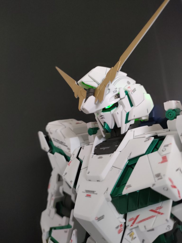 サイコフレーム　グリーンメタリック塗装ヒケ処理　地獄…アンテナ　シャープ化バルカン、専用スラスター　メタルパーツ追加