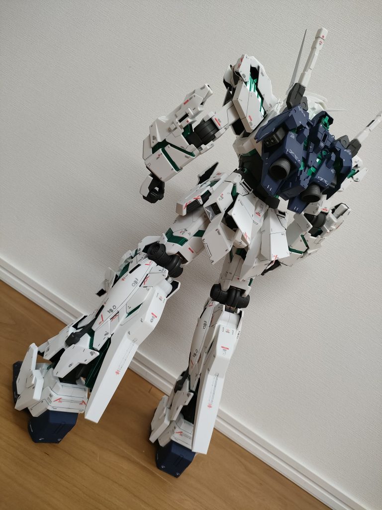 マーキングシールを初めてしっかり貼りました。余白を切って出来るだけ目立たなく…辛かった…