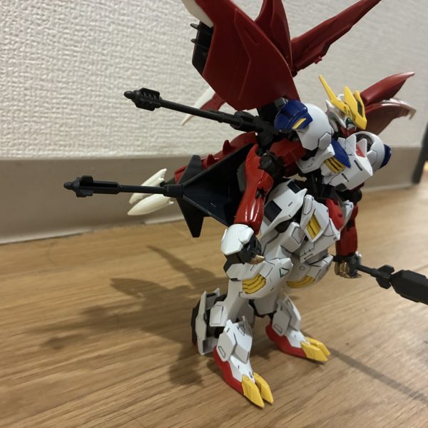 仮組みを丁度終えた所です。色は何色にしようか迷ってます…。（2枚目）