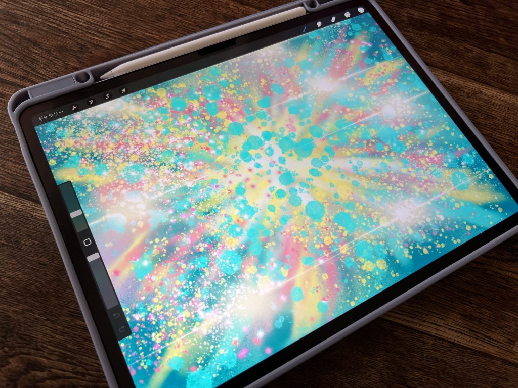 iPadで適当に描いたキラキラ背景。劇中でニュータイプのキラキラな描写を見るたびに、少し閃輝暗点を思い出します。