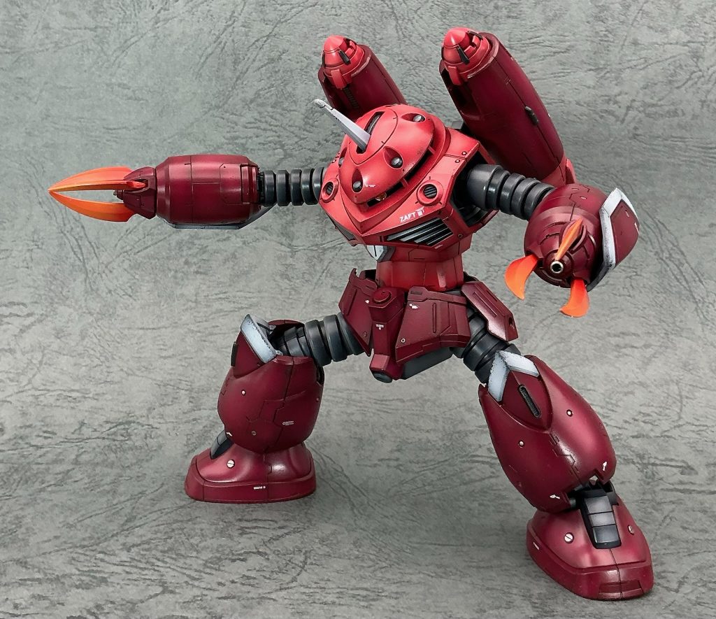 【塗装】本体 ピンク1. ブラウン+マホガニーで下地塗装2. クールホワイトでハイライト塗装3. スポンジでエナメル:ダークアイアンをチッピング4. シャアピンク+クリアルージュ+クリアでコート5. シャアピンク+クリアで追いハイライト塗装本体 濃い赤1. マホガニーで下地塗装2. クールホワイトでハイライト塗装3. スポンジでエナメル:ダークアイアンをチッピング4. ローズディープレッド+クリアでコート5. ローズディープレッド+シャアピンク+クリアで追いハイライト塗装本体 白1. メカサフスーパーヘヴィで下地塗装2. クールホワイトでハイライト塗装3. スポンジでエナメル:ジャーマングレーをチッピング本体 グレー1. 黒サフで下地塗装2. ニュートラルグレーⅣ+ニュートラルグレⅢでハイライト塗装