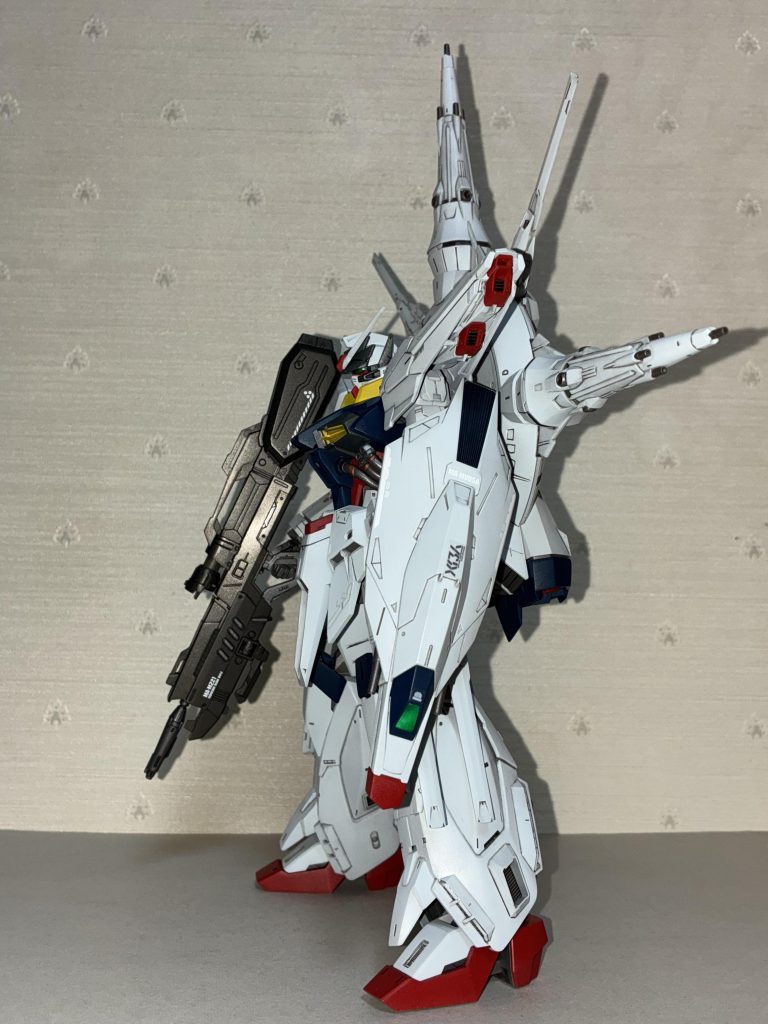 長いこと積んでたからかドラグーンがかなり曲がっていたので熱湯漬けで直しました