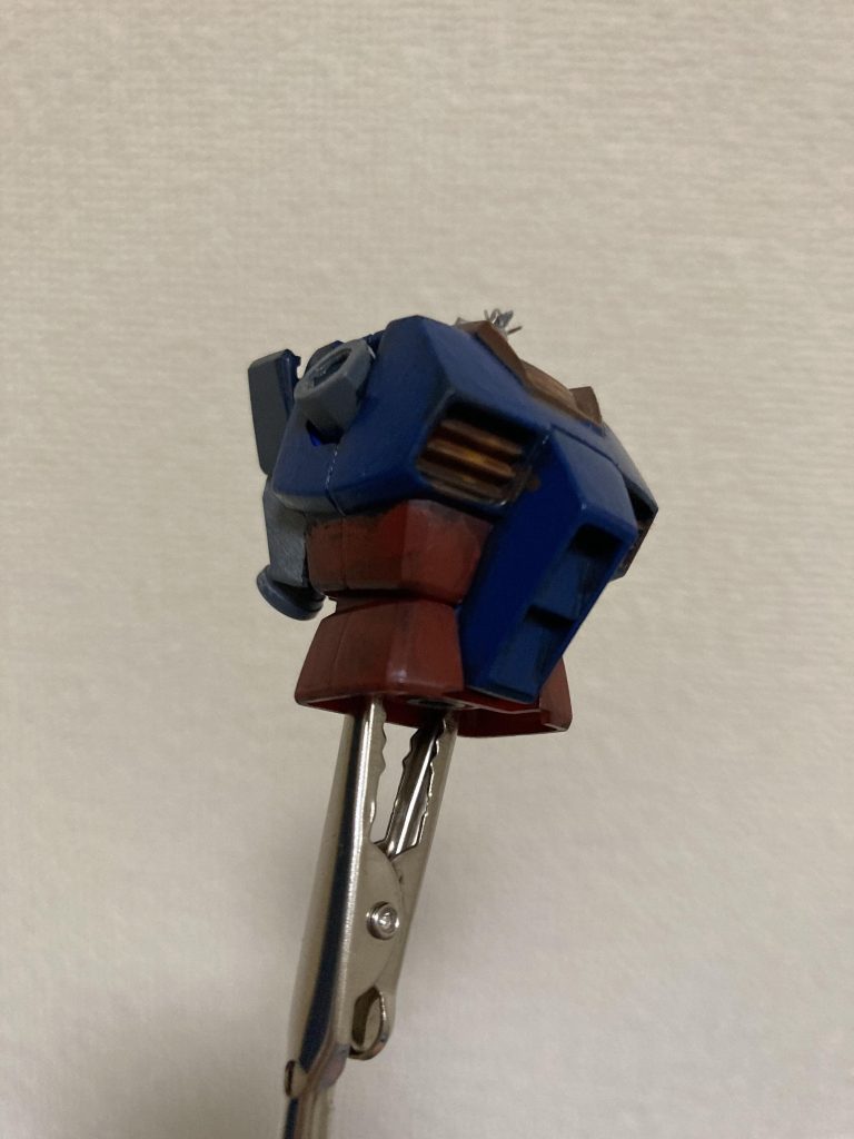 全パーツ下地に黒塗ってから、それを溶かすように徐々に明るい色乗せながらグラデーションを表現しました。