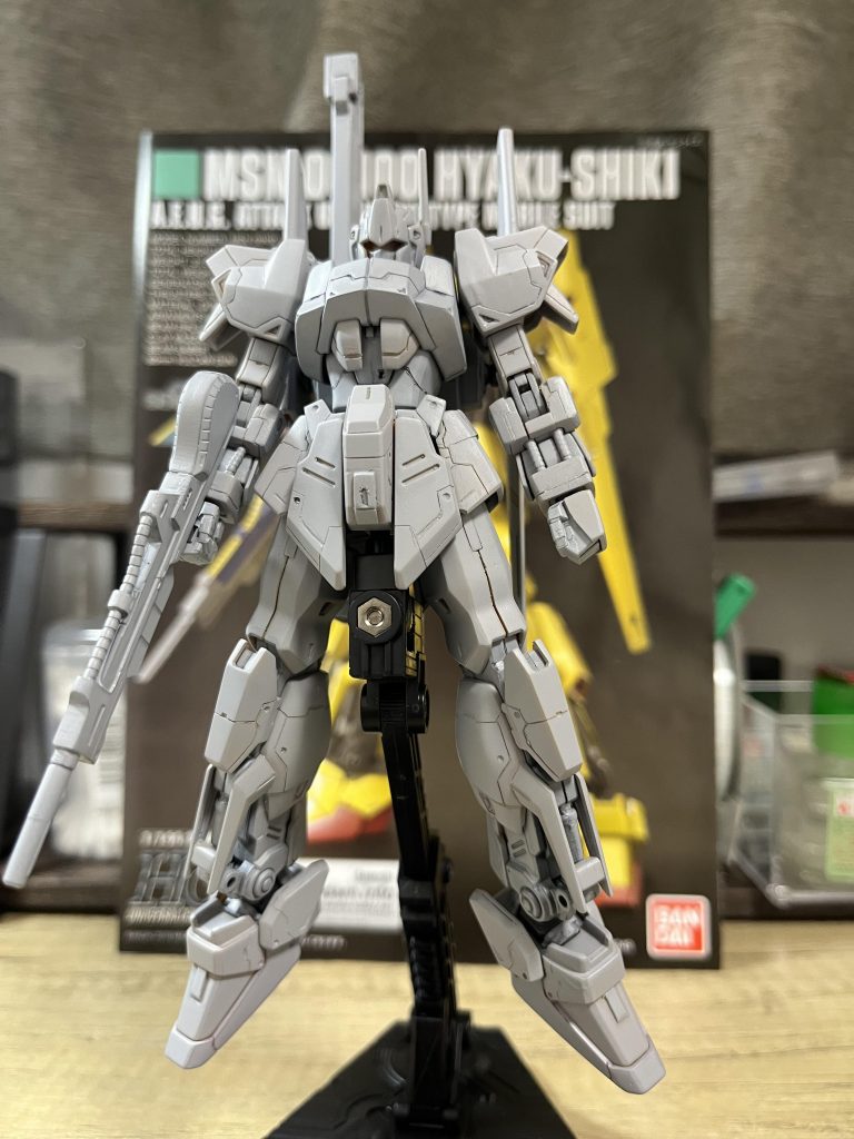 最後に缶サフ状態です。やっぱりサフ状態が一番良いなあ(gundam-kao5)暑い日が続きますが、皆様ご自愛下さい。最後までご覧頂きありがとうございました。