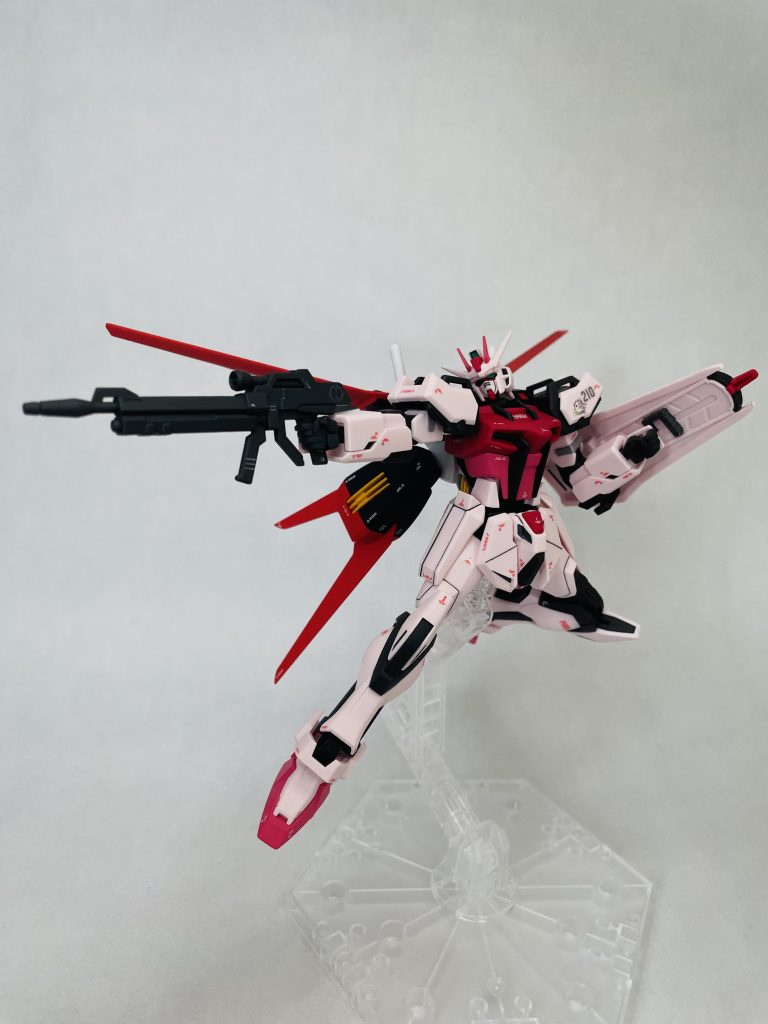 デカールを貼るのが結構大変でした💦