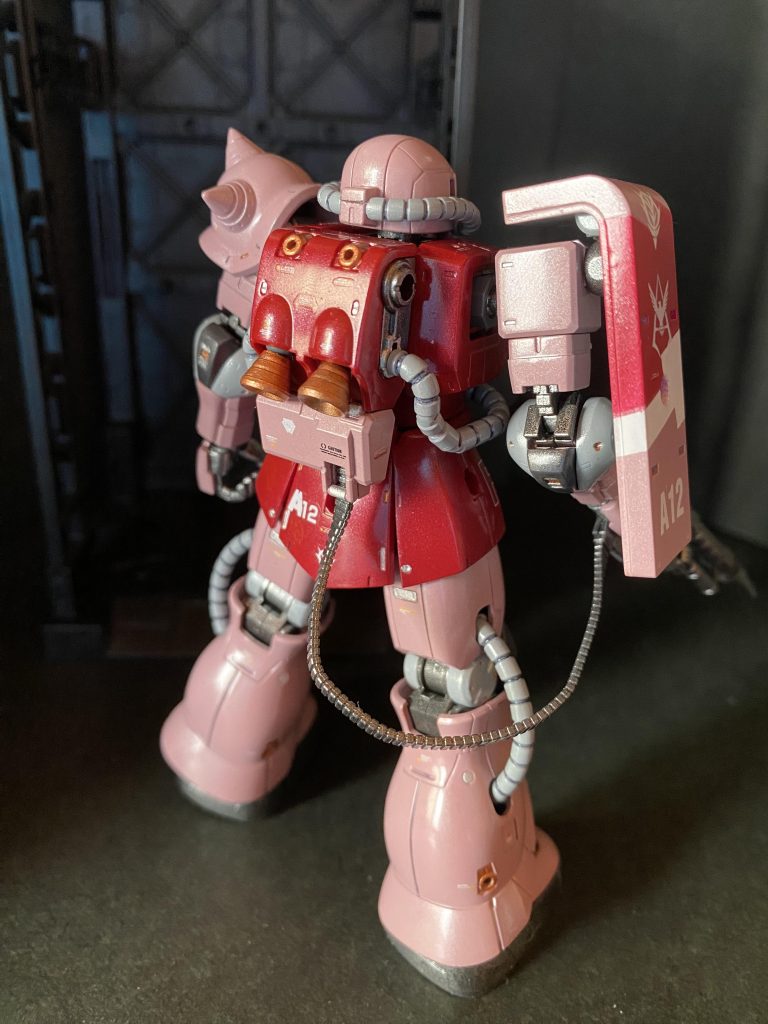 ベルト給弾式マガジン、グレーに塗装し忘れてピンクになった🤣笑