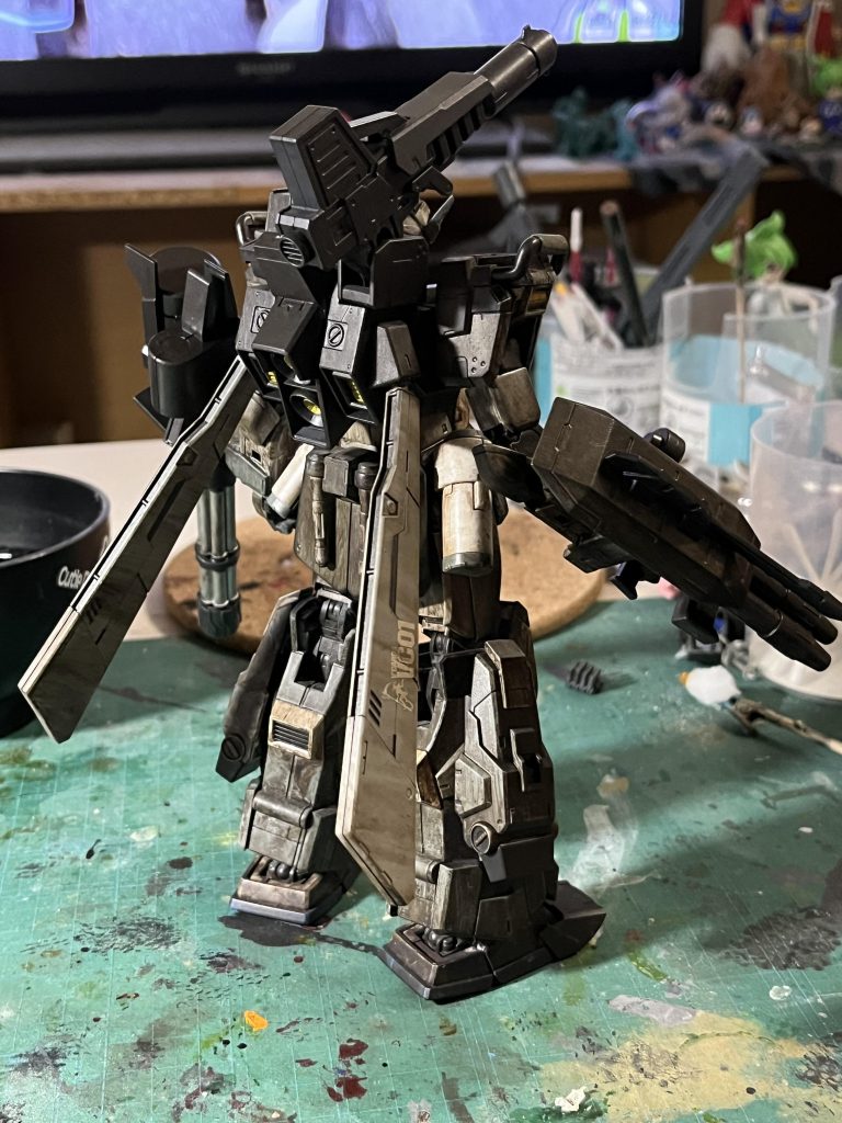 ガンダムストームブリンガー–3枚目/制作者：enden