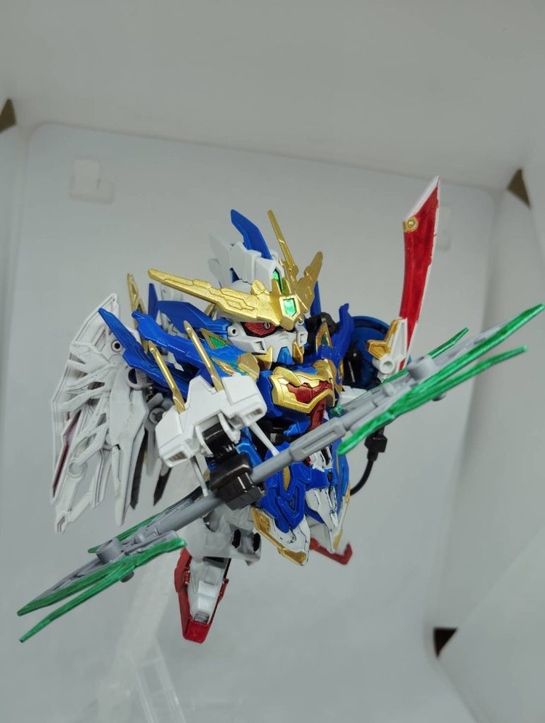 試験機といえば暴走することがあるというイメージがあったので、司馬懿デスティニーの目のシールを使いました。