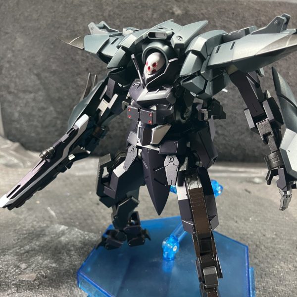 皆さまお疲れ様でございます！百里ミキシング　少しずつ進んでおりますサブアームの制作と各種バーニア　デカールは悩んでおります💦何か物足りない気がするので　いろいろ試してみますまた妥協してしまいそうで・・・　出来るだけやってみます　内心はやく次の機体ミキシングをやりたいですw次は完成した百里をアップしますので　お時間がございましたら見ていただきたいです！最後まで閲覧いただきありがとうございました。 （1枚目）