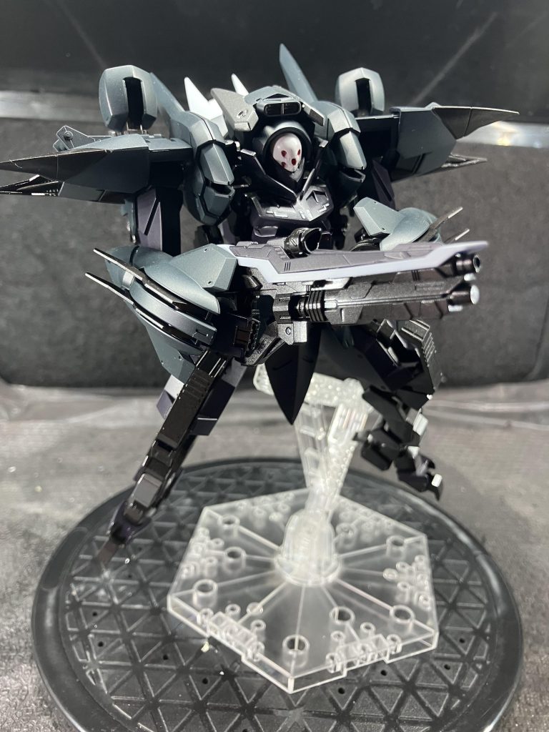 ビーライなんですが、設定はビームを利用したレールガンを想定しました特殊弾頭をビーム出力で発射する・・・出来る程ですのでご了承下さい。