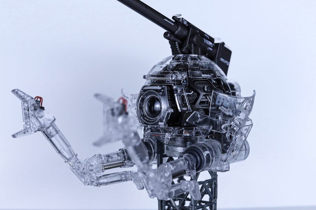 最近家族の一眼を借りて写真を撮ってるんですよね。背景は百均のプラ板です。(表面がテカってて使いやすいです！)そしてライトを右左から照らして撮ってます。Photoshopで軽く編集して明るくしたりくっきりさせたりしてます。更に上手くなりたい…！