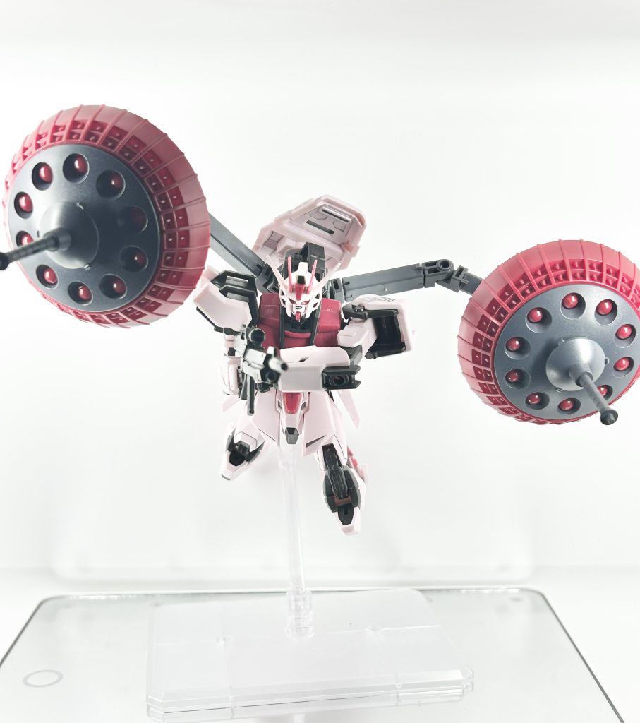 隠そうともしないアーム笑