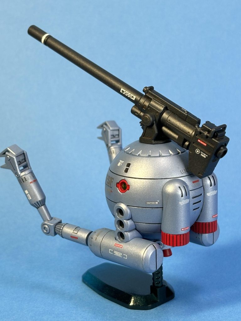 スミ入れしたら小さバーニア割れた。デカールめっちゃずれてる！