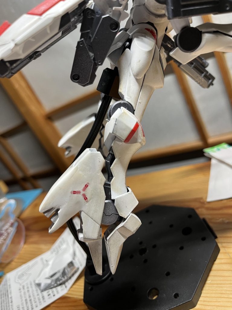 脚部にはジムスナイパーのブースターをつけました。特に深い意味はないです。