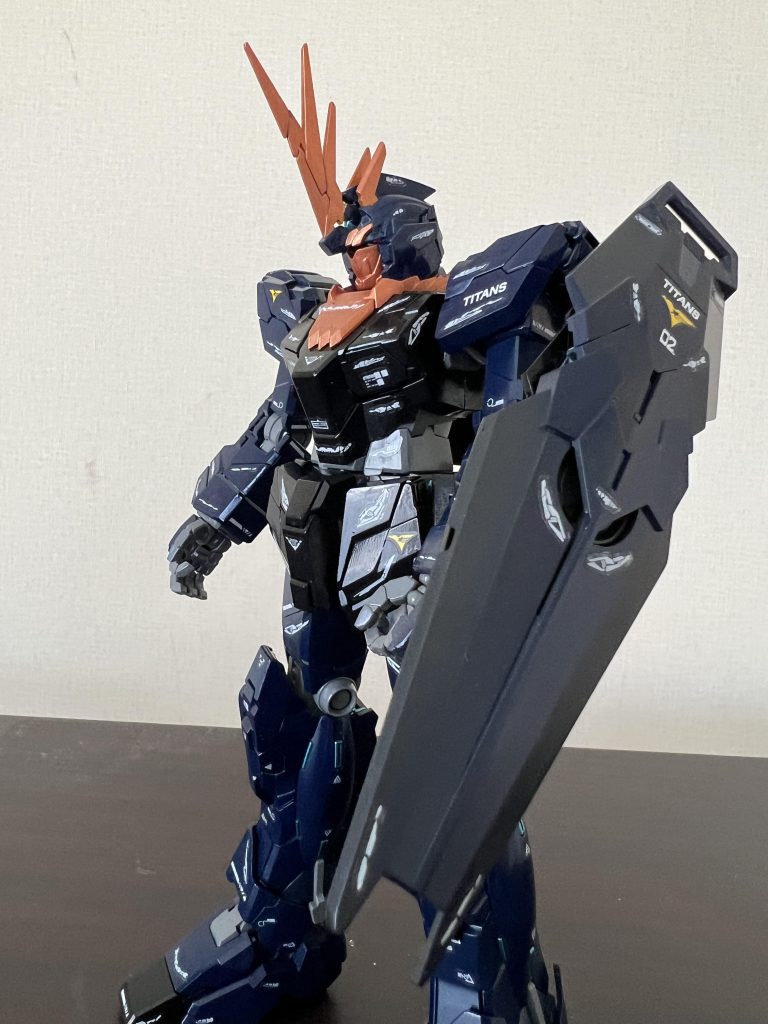 シールドもちょっとだけ塗り分けてます。