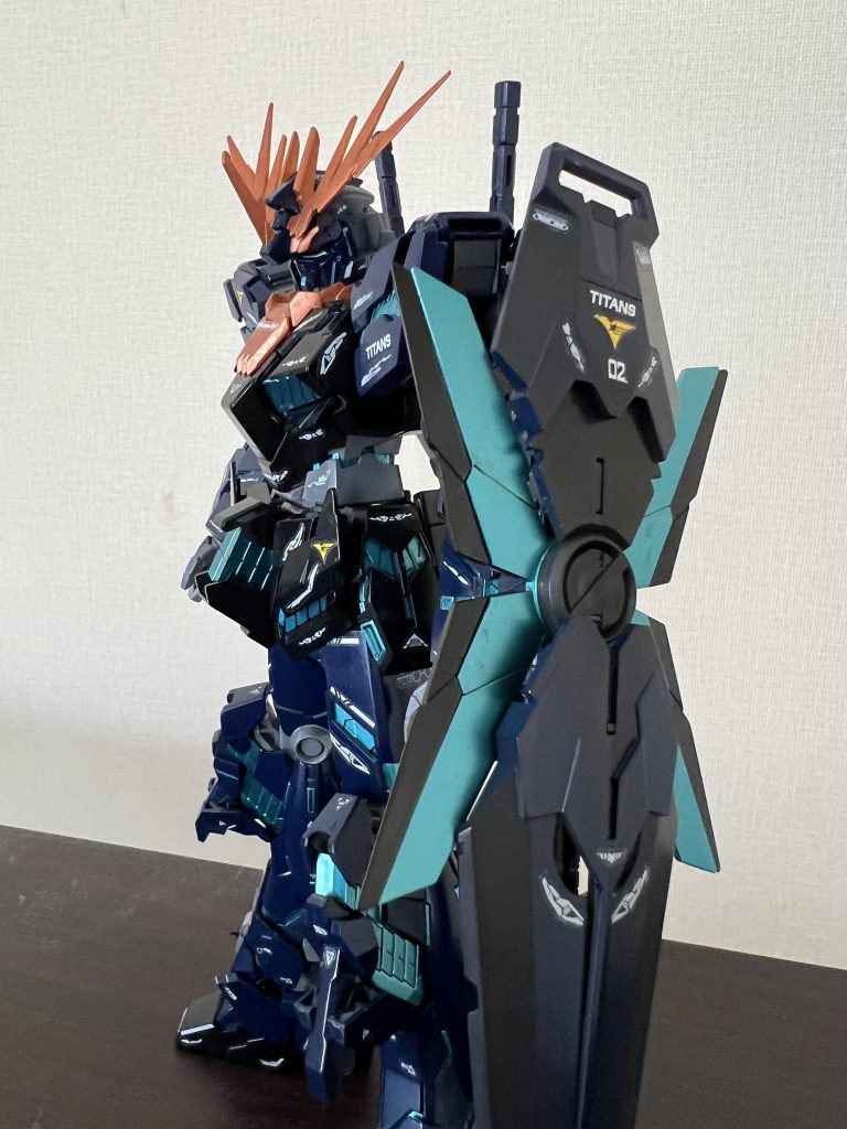 艶消しクリアを吹こうか迷ったんですが、吹かずにそのままにしました。