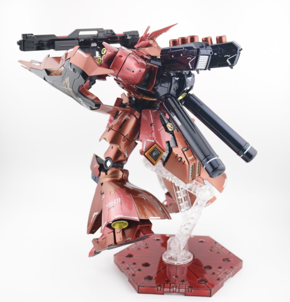 アクションベースは、メカニカルコアメッキ風塗装にチャレンジしてみましたが、出来はイマイチですね