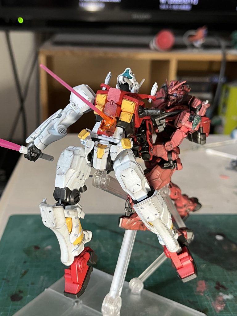 赤いガンダム–3枚目/制作者：enden