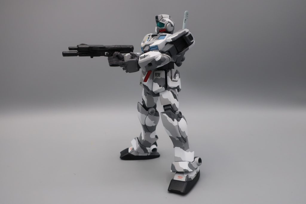 観客席に行き勇気を出して「小学６年生の女の子ぉぉー」と大声で叫びました　「小学６年生の女の子ぉぉー」　顔が赤くなっていたでしょう・・・ざわざわしています　　恥ずかしさが増してきます・・・「小学６年生の女の子ぉー」ざわざわ・・・・・・誰も出てこないので次の観客席に行きます「小学６年生の女の子ぉー」「小学６年生の女の子ぉー」　　ざわざわ・・・・・・　誰も出てきません・・・緊張が増してきます 