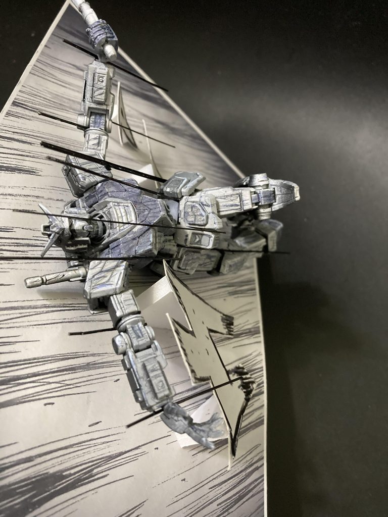 あとは無改造のままポージングが出来ました。(ビームサーベルが付属でなかったので過去制作から)