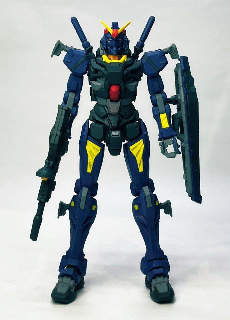 軍警ザク同様作っていて楽しく感じるキット。また手に入る機会あれば作りたいです。