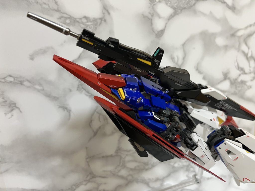 ウェイブ・ライダー形態も撮ってみました。変形させる際、個体差か不明ですが、股関節がばらばらになってしまうんで結構大変でした。