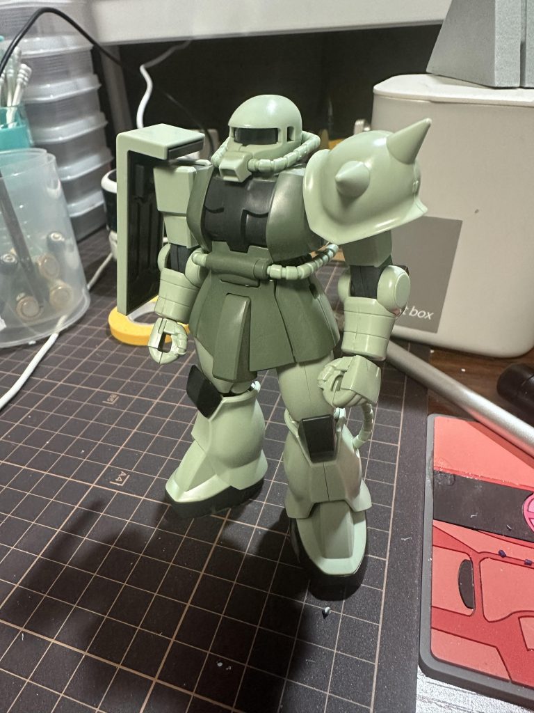 仮組みの状態ここからオキサイドレッドを下地にして塗装しました