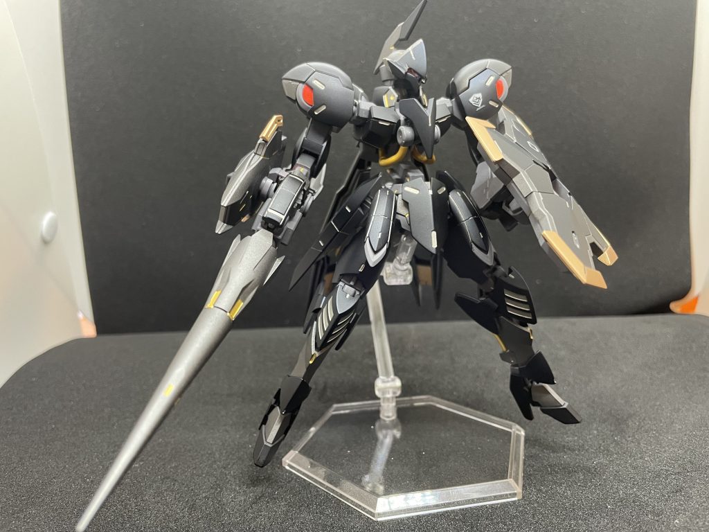 武器構えデカい盾とランスはカッコいいですがポージング難しい…