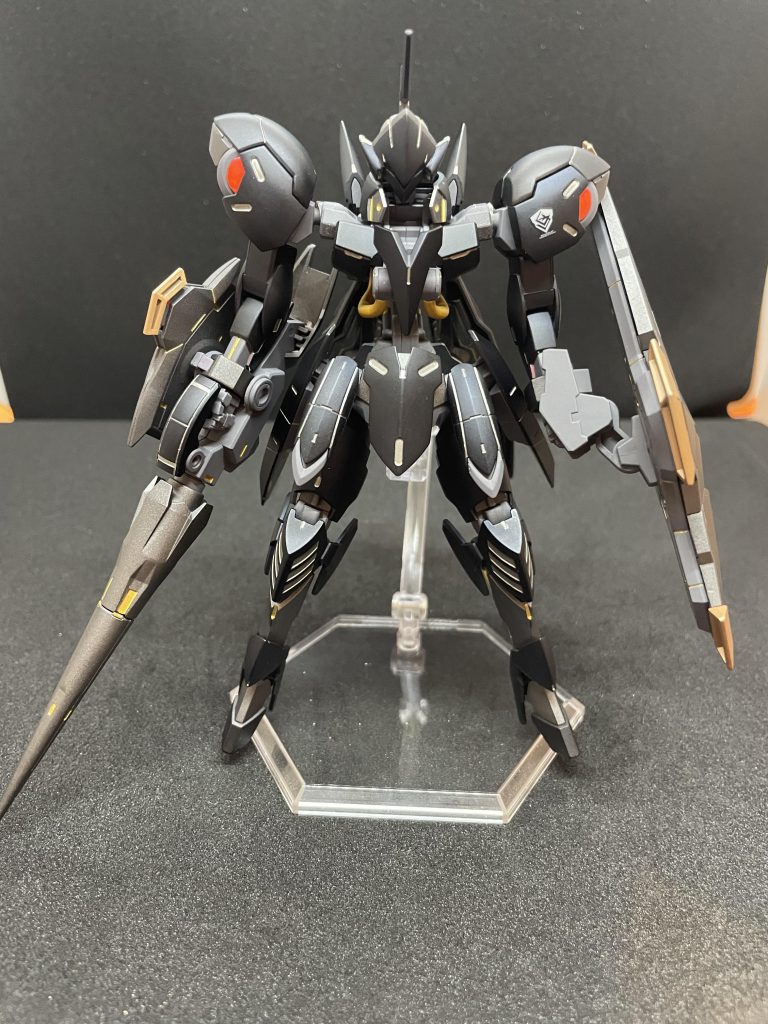 正面ヴァルキュリアフレームは結構マッシブなフォルムになるので気に入ってます。拡張性は乏しいですが…