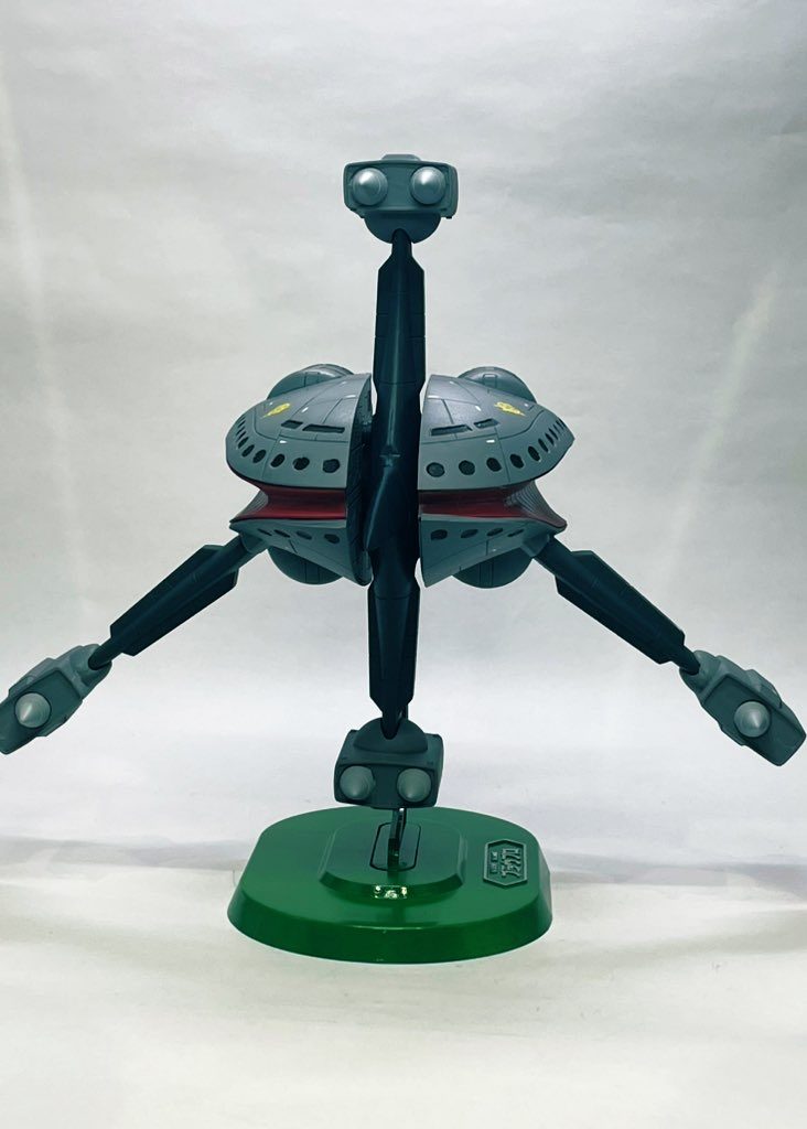 一応リード線でサイコミュギミックできるみたいだけど、なんか動かしたらリード線が切れてしまいそうなのでら触らないでおきます…