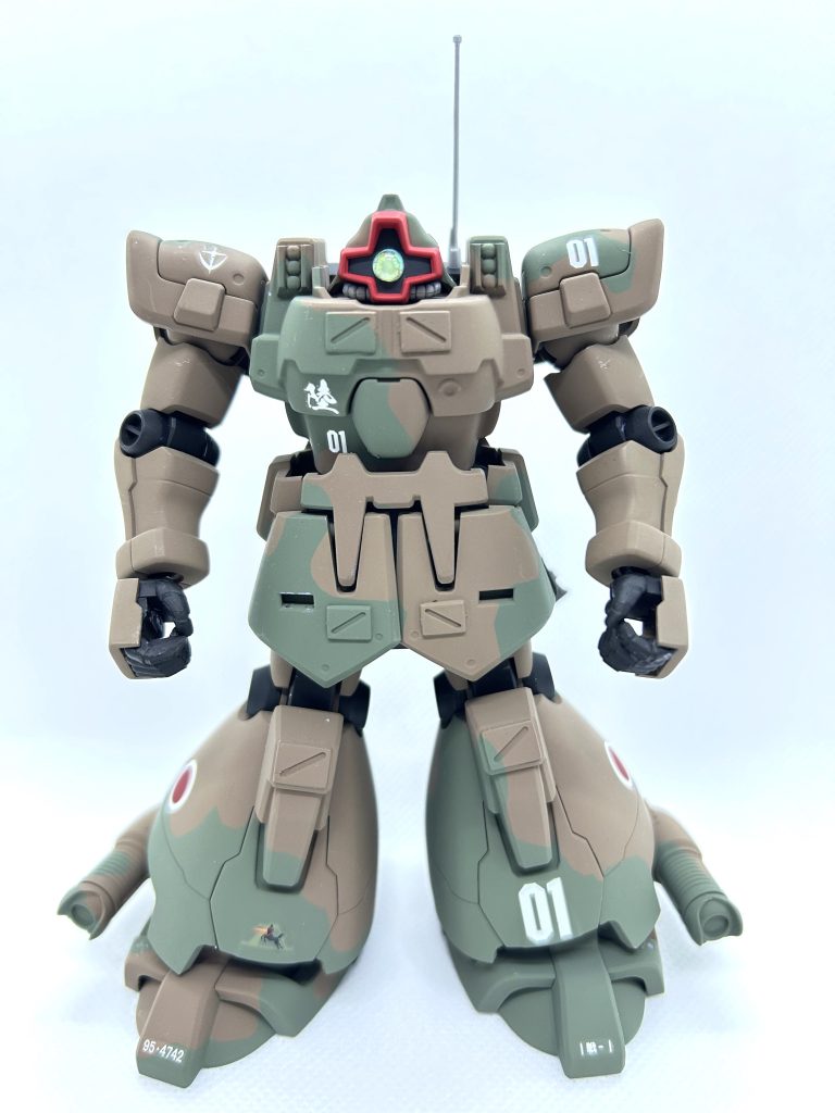 HGUCドムトローペン作ってみました自分にとってドムトローペンはどうしても戦車のイメージがあって陸上自衛隊の迷彩にしたかったんですね