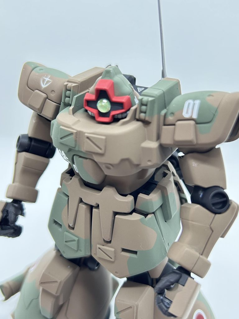 迷彩の練習のためにタミヤの1/48スケール10式戦車でちょこっと練習して今回に臨みました塗料は、タミヤのアクリルXF-72,XF-73をメインにまんま10式戦車に使用した塗料を使いました。思っていたより色は乗るのですが、どうもはがれやすいですね。。。今後の教訓ですね