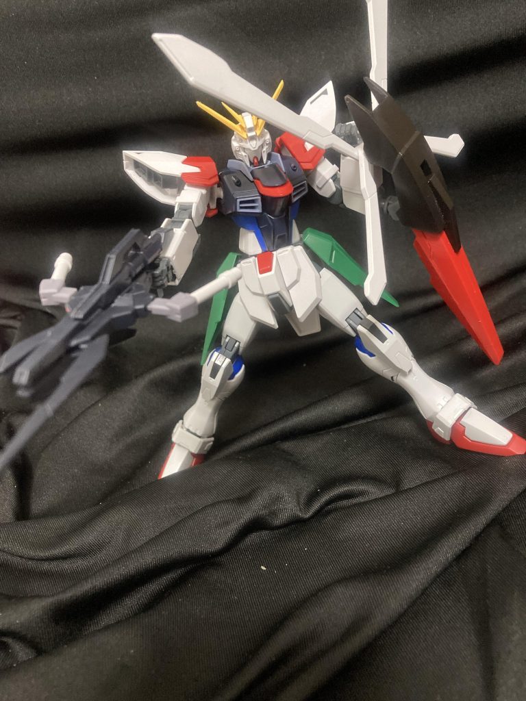 まずは某黄色い潜水艦のお店でパーツごとの買い物をして、計3000円ほどで購入した各部パーツをミキシングして行きます。