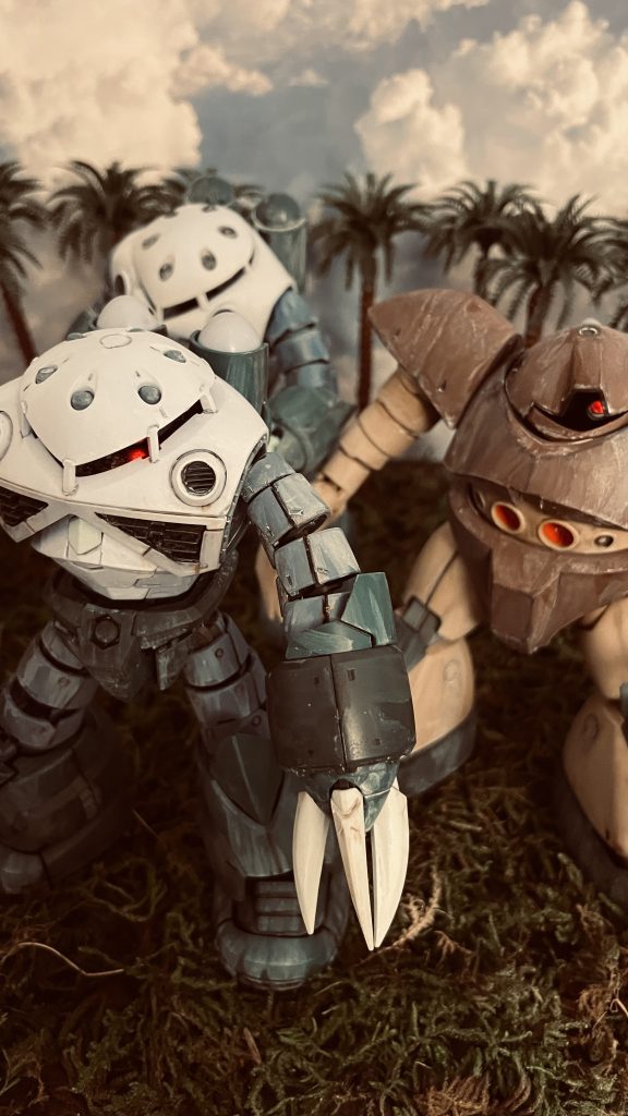 ジャブローに降りたった28機のモビルスーツ群の一部です。