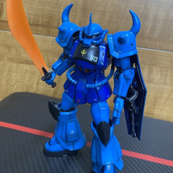HG グフ 完成です!!