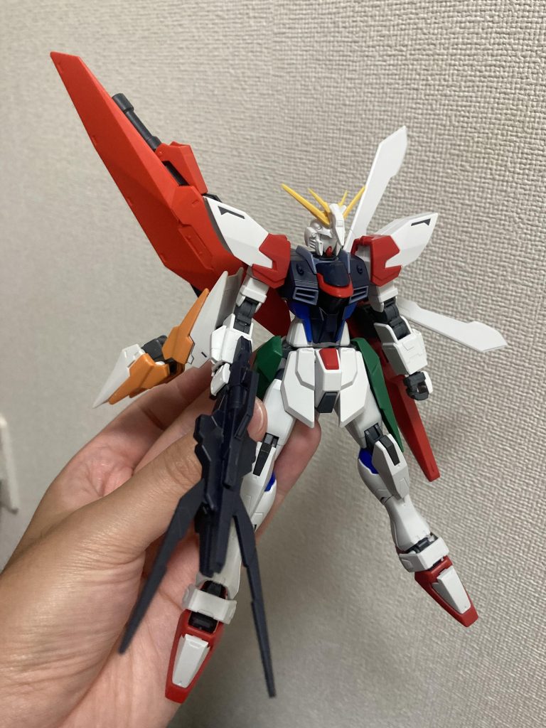 そこからさらにマイナスの修正と手持ちのジャンクパーツを使ったプラスの修正を行って可動域、ギミックの確認を行います。