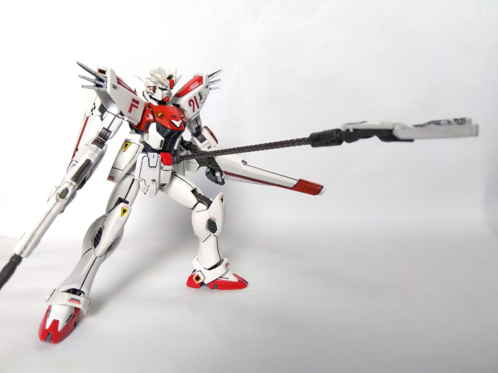 フロントスカートを換装した理由はスティグマ戦法のためのアンカーを射出できるようにするためです。